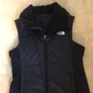 North Face Black Vest! Good Condition